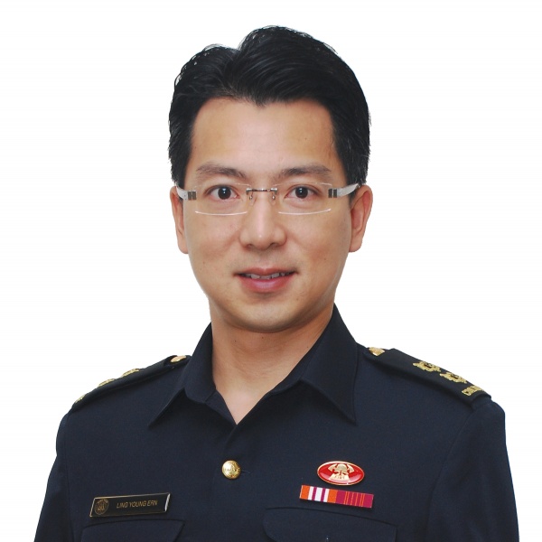 File:LTC Ling Young Ern.jpg