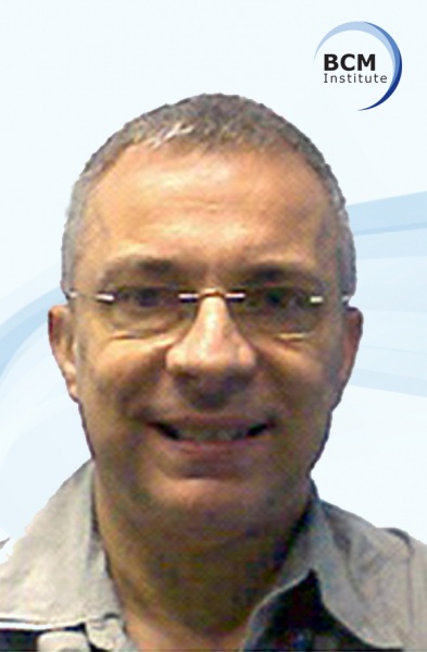 File:John dos Santos.jpg